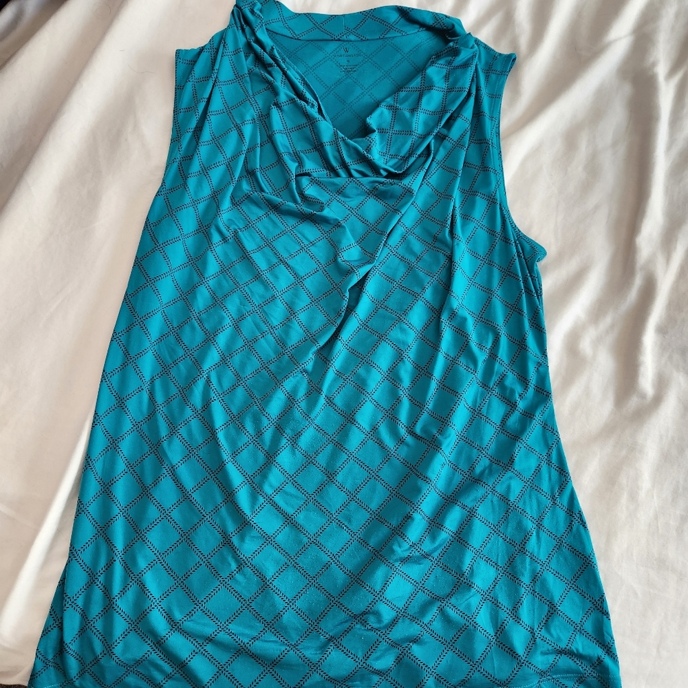 Worthington sleeveless top lightweight